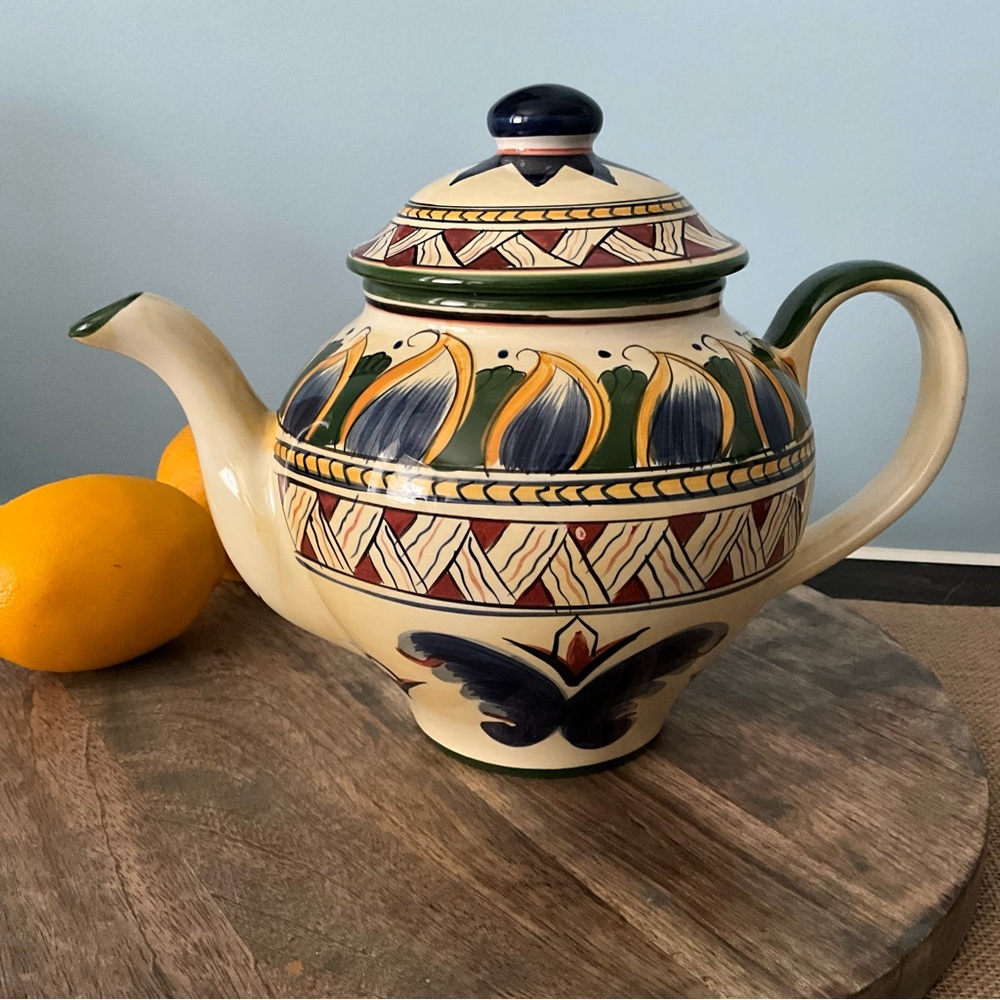 VINTAGE Deruta Hand Painted TeaPot